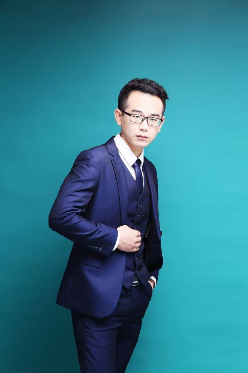 杨卫 书法老师