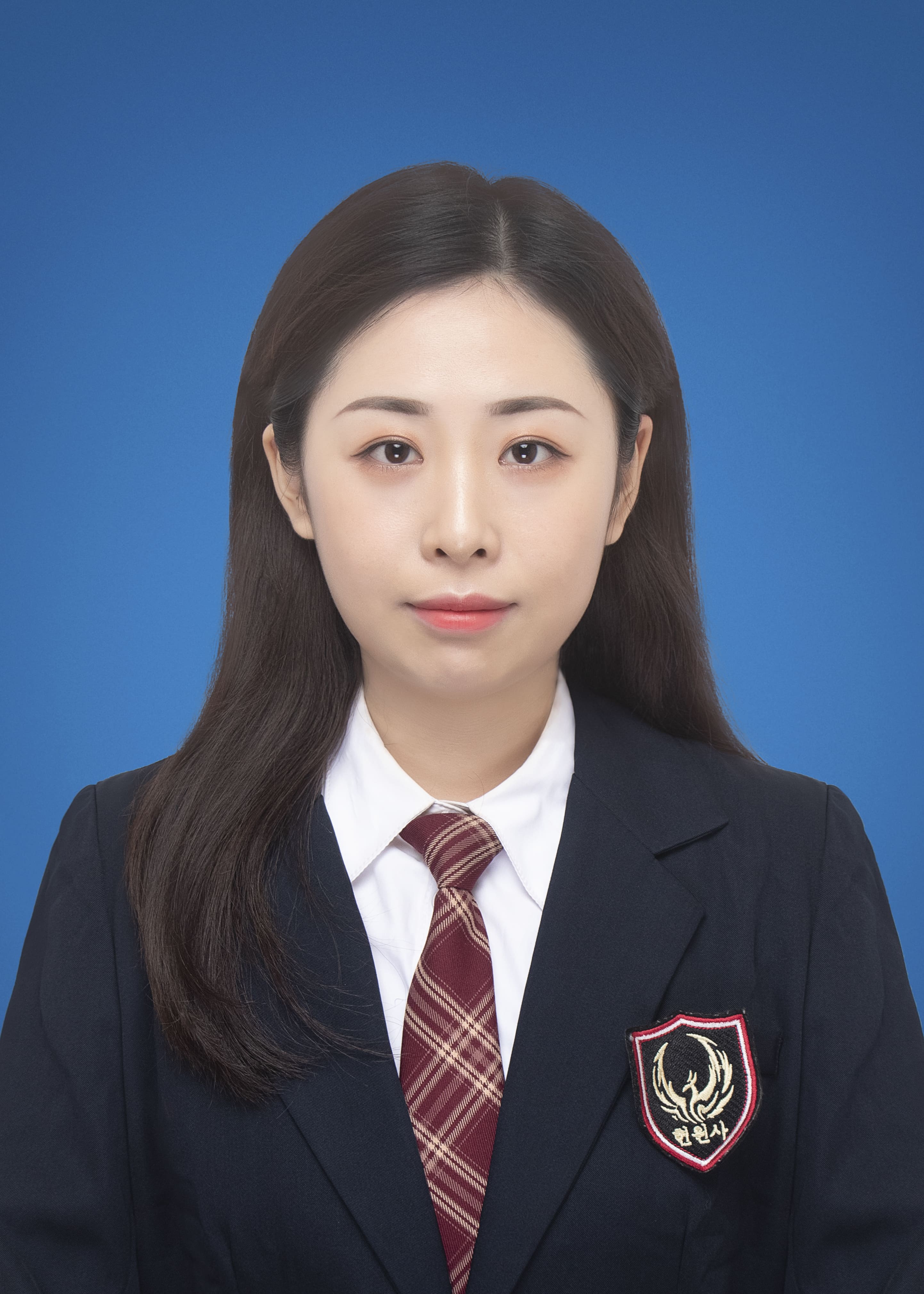 罗素莹 美术老师